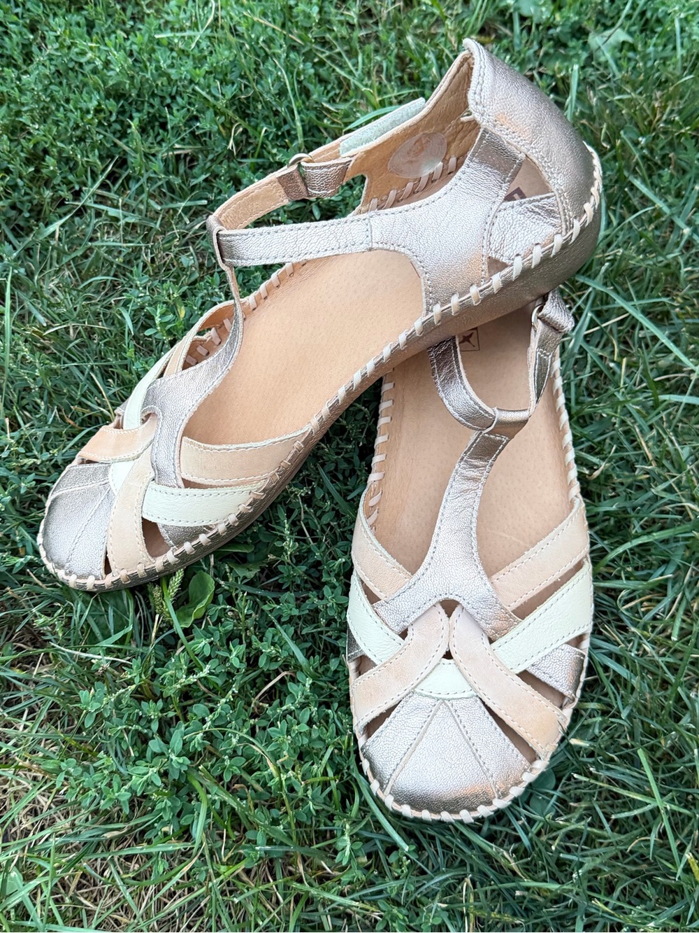 PIKOLINOS P. Vallarta Gold Multi Flat Closed Toe Buckle Heel Sandals Sz 41